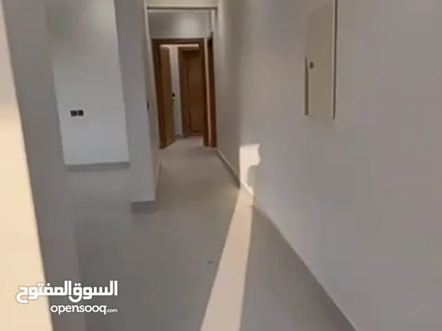 170 m2 3 Bedrooms Apartments for Rent in Al Riyadh Dhahrat Laban