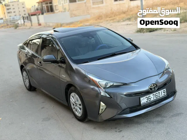 2018 Toyota Prius XLE