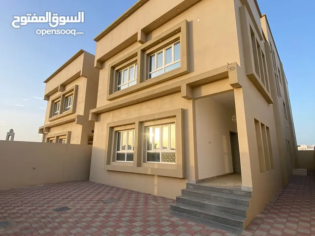 402m2 More than 6 bedrooms Villa for Sale in Muscat Al Maabilah