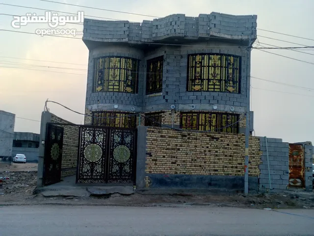 185 m2 4 Bedrooms Townhouse for Sale in Basra Tannumah
