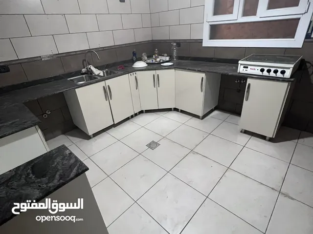 مطبخ نظيف مكان طرابلس