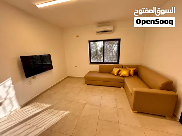 شقة مفروشة للايجار عمان ضاحية الرشيد خلف الجامعة الأردنية البوابة الجنوبية فاخرة من المالك مباشرة