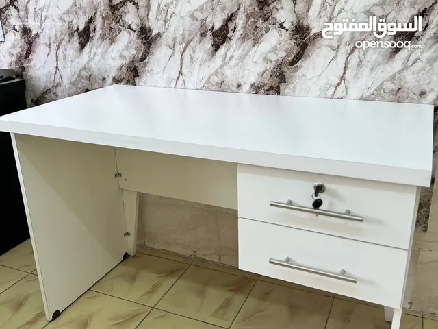 بنصف السعر مكتب من خشب لامينت أصلي بلووون مميز خامه رائعه للطلاب و الموظفين الفخامه عنا وبس