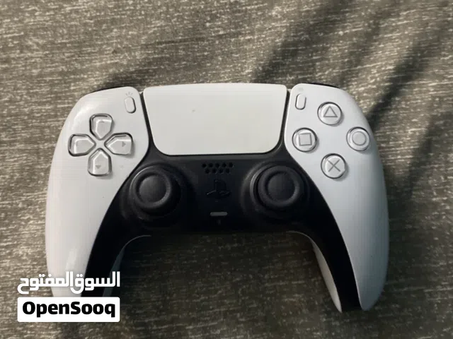 جوستك بلي 5 اصلية ولا مصلحه ولا مبدل بيها شي ومال قاعات كيمنك اجتي وي البلي على الفحص للبيع