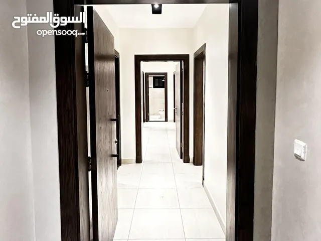 132 m2 3 Bedrooms Apartments for Rent in Jeddah Marwah