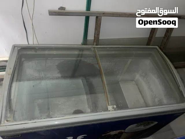 مجمدات نظيفة ولا برغي مفتوح بيها