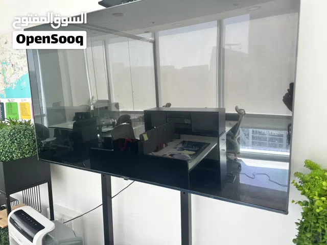 شاشة LG Smart TV 75 بوصة بحالة ممتازة – استخدام مكتبي خفيف