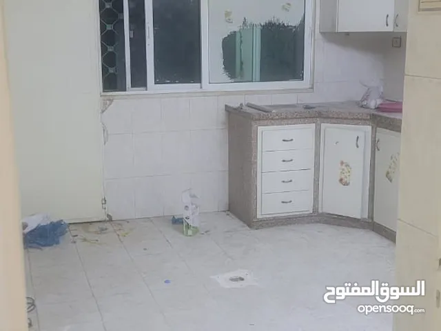 188 m2 5 Bedrooms Apartments for Rent in Zarqa Al Zarqa Al Jadeedeh