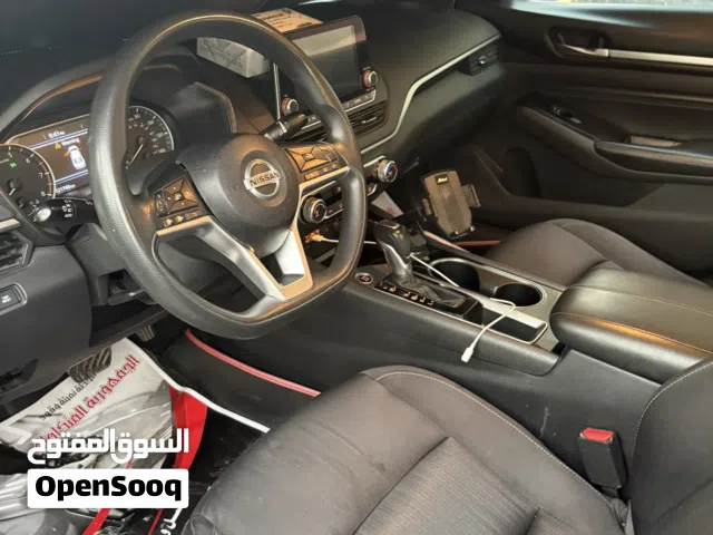 سيارة نيسان التيما للبيع