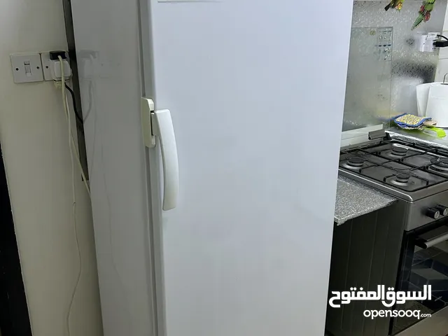 فريزير منزلي نوع بيكو للبيع بحالة الجديد