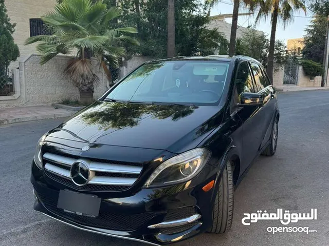 مرسيدس b 250 للبيع استعمال فتاه خفيف
