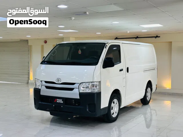 2021 تويوتا هايس Standard