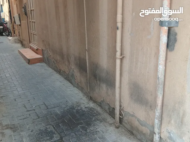 شقه للايجار استوديو في المحرق 60دينار بدون كهرباء تحويل كهرباء على مستأجر