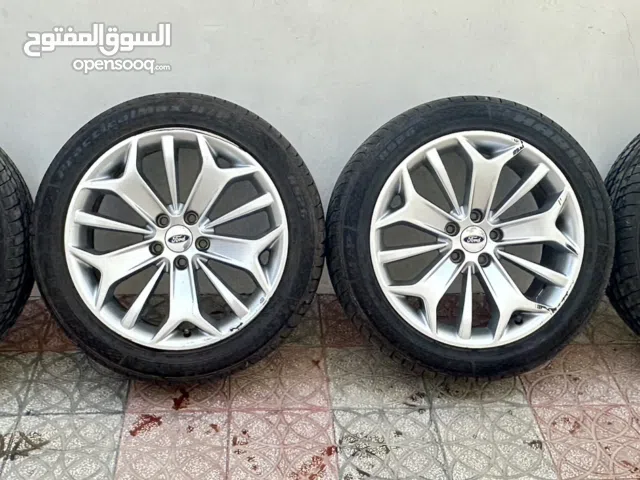 رنجات 19 للفورد تورس مع إطارات 2025 أستخدام بسيط قياس الإطار 255/45/R19