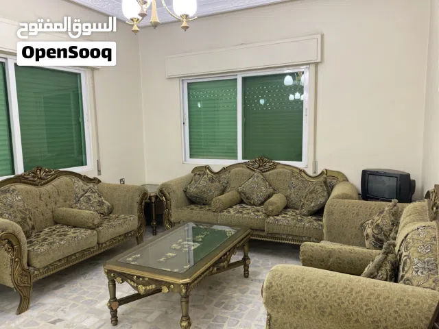 طقم كنب استعمال خفيف للبيع العاجل
