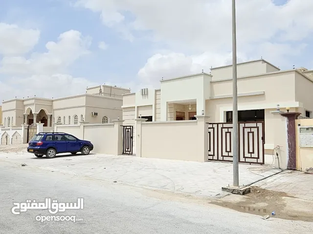 360 m2 5 Bedrooms Villa for Sale in Dhofar Salala