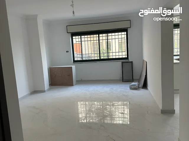170 m2 3 Bedrooms Apartments for Sale in Ramallah and Al-Bireh Al Baloue