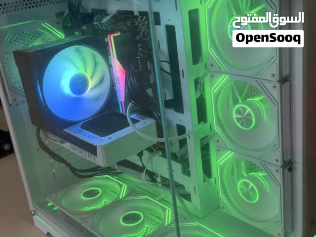 Custom white gaming pc