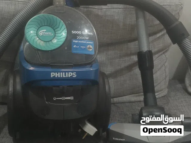 مكنسه فلبس بحاله جيده 2000 وط