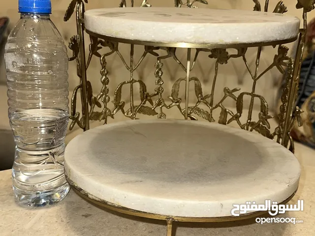 ستاندات اكل او عطور رخام