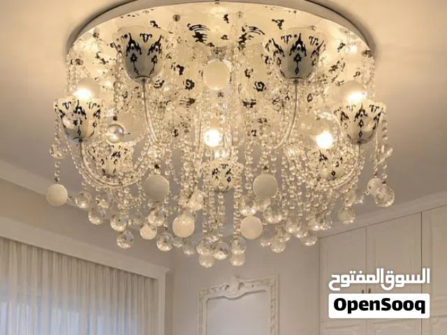 ثريا فخمة بعدة الوان