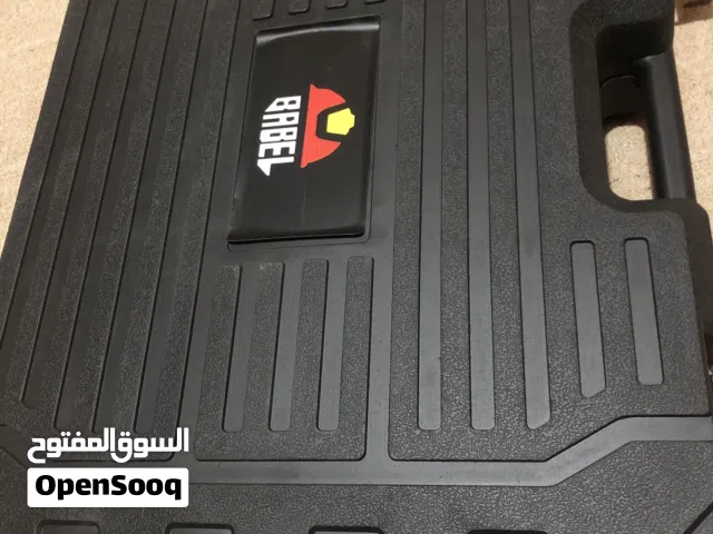 ماركة صينية درجة اولي بالضمانه محرك براشيلز لفة نحاس ممتازه جدا معا 4 بطاريات جديده وشاحن