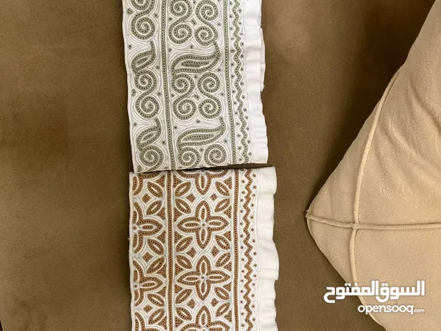كمة يد ب خياطة عمانية جميلة جدا فرصة