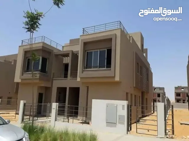 298 m2 4 Bedrooms Villa for Sale in Cairo New Cairo