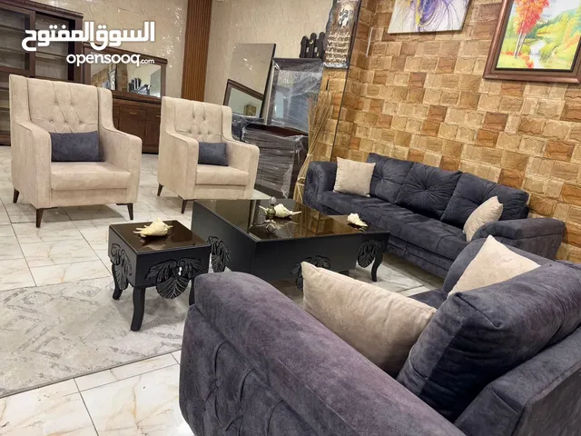 طقم كنب مع طاولات فخم جدا