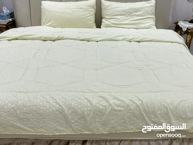 Super king size bed- 200x200