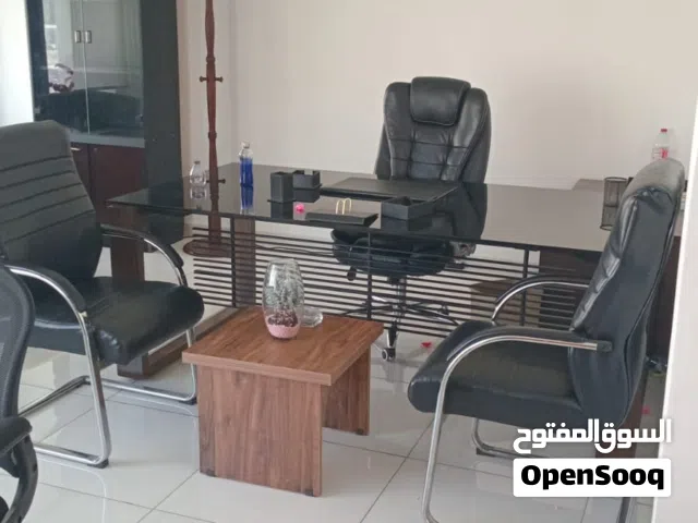 مكتب حاضنة اعمال (55)متر مطل في وادي صقرة مخدوم بالكامل