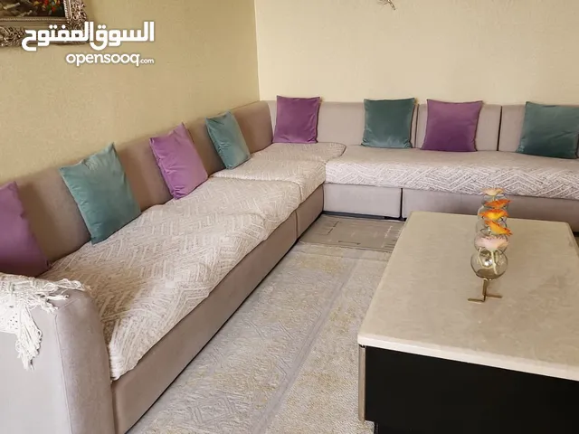 This is an amazing sofa couch and has a coffee table to store things in the drawers that open