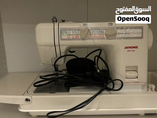 مكينة خياطة اسعمال نظيف وجديدة