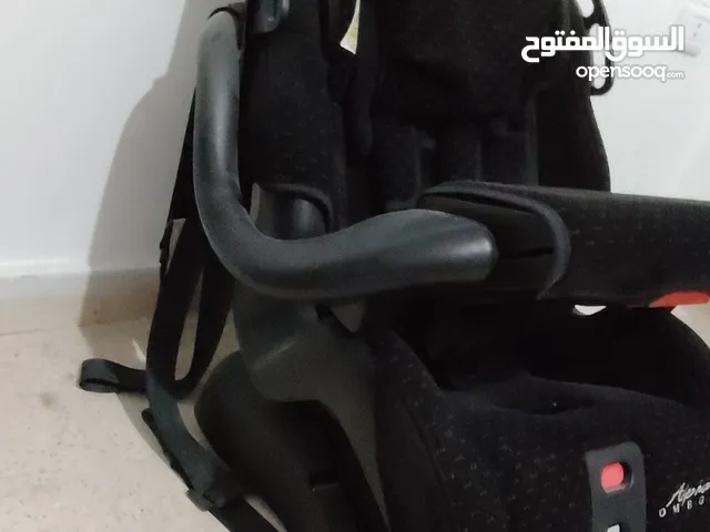 مقعد سيارةCarseat