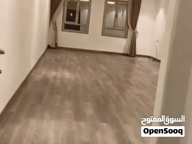 شقة للإيجار في منطقة سلوى شارع رئيسي