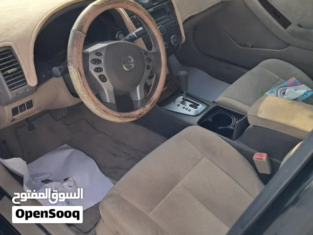 2009 نيسان التيما S