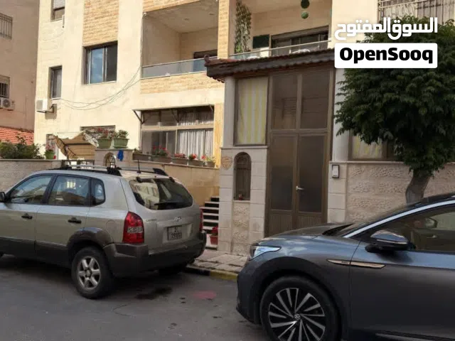 شقة فاخره للبيع في ارقى مناطق الجندويل بالقرب من مجمع الأعمال وبزنس بارك الله يطرح البركة لاصاحب الن