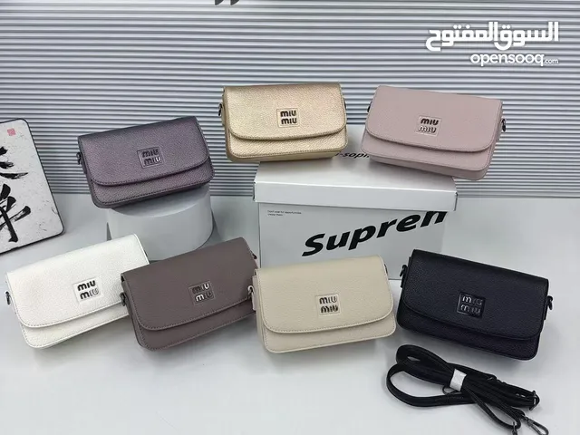 حقائب نسائية فاخرة وبأسعار الجملة