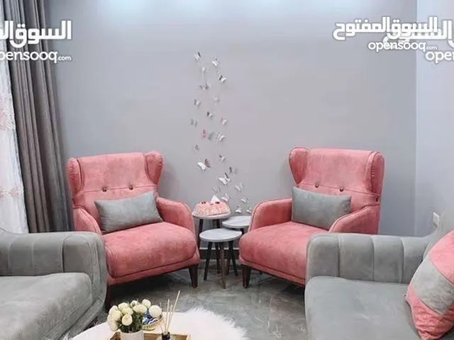طقم كنب فخم بحالة الجديد