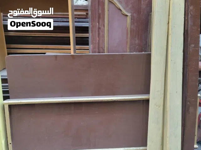 ربنا يبارك لصاحب النصيب  سرير 150سم عمولة قوايم وحلايا وافخاد زان وملة موسكي 8 الواح مدهونة