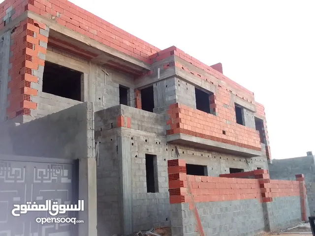 300 m2 4 Bedrooms Townhouse for Sale in Tripoli Al-Jabs