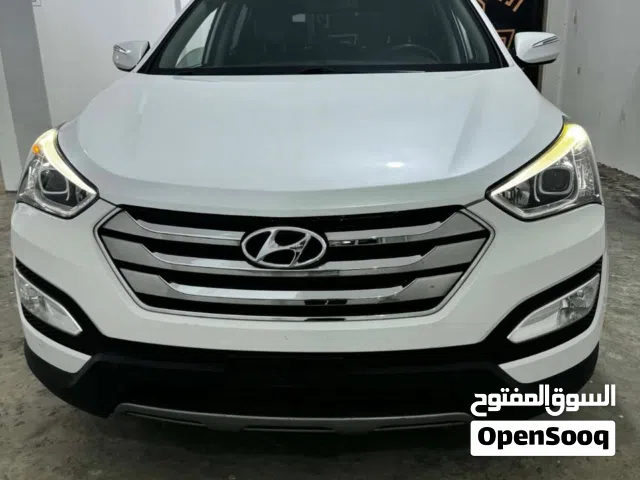 2014 هيونداي سنتافي Standard