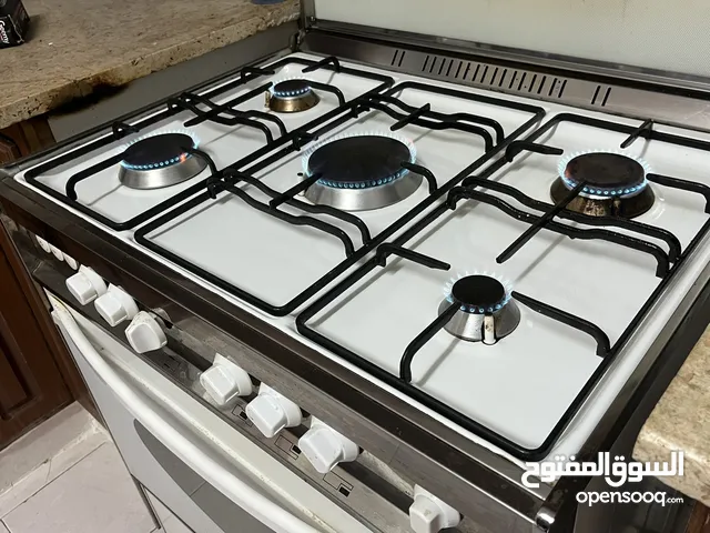 Universal Ovens in Madaba