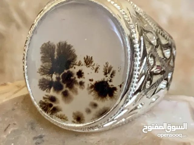 إعلان مميز لعشاق الفضة والعقيق اليماني عيار الفضة 980 والحجر طبيعي 100٪