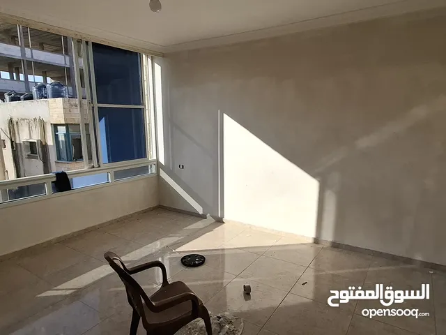 121 m2 4 Bedrooms Apartments for Rent in Tulkarm Al Hay Al Shamali