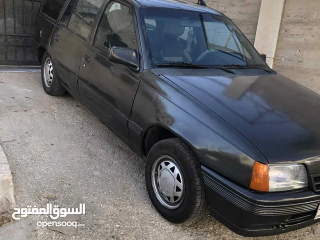 Used Opel Kadett in Zarqa