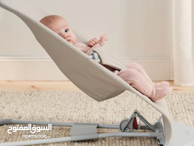 كرسي هزاز مريح يمنح مولودك الجديد لغاية سنتين