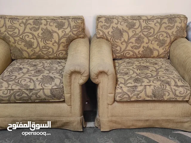 طقم كنب أمريكي و طقم طربيزات مستعمل