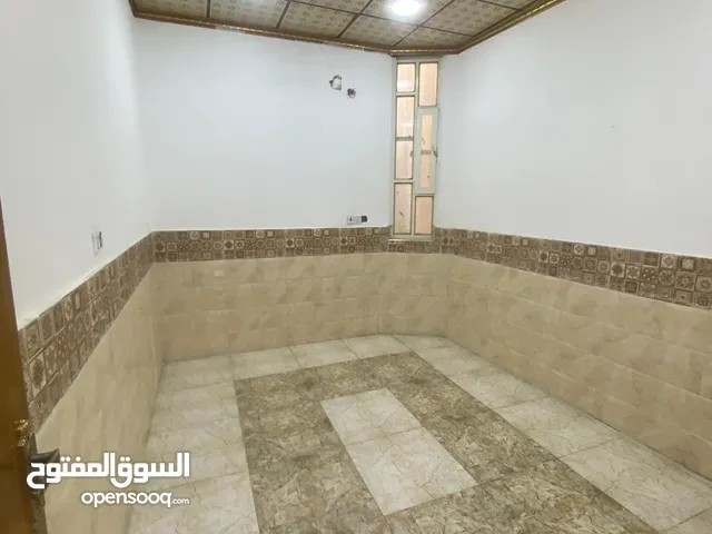 140m2 2 Bedrooms Apartments for Rent in Basra Tuwaisa