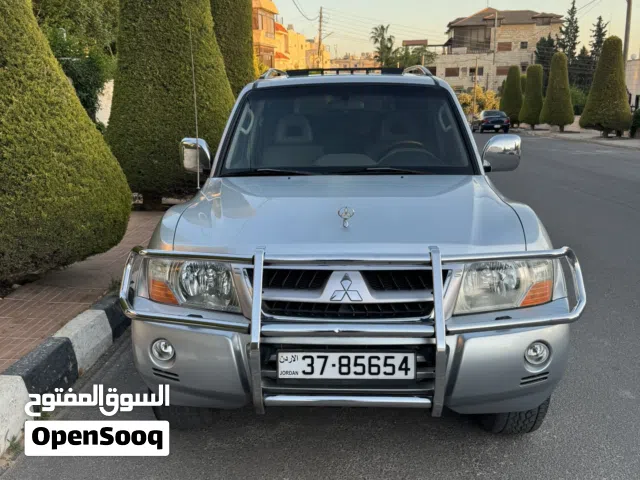 2004 ميتسوبيشي باجيرو GLS